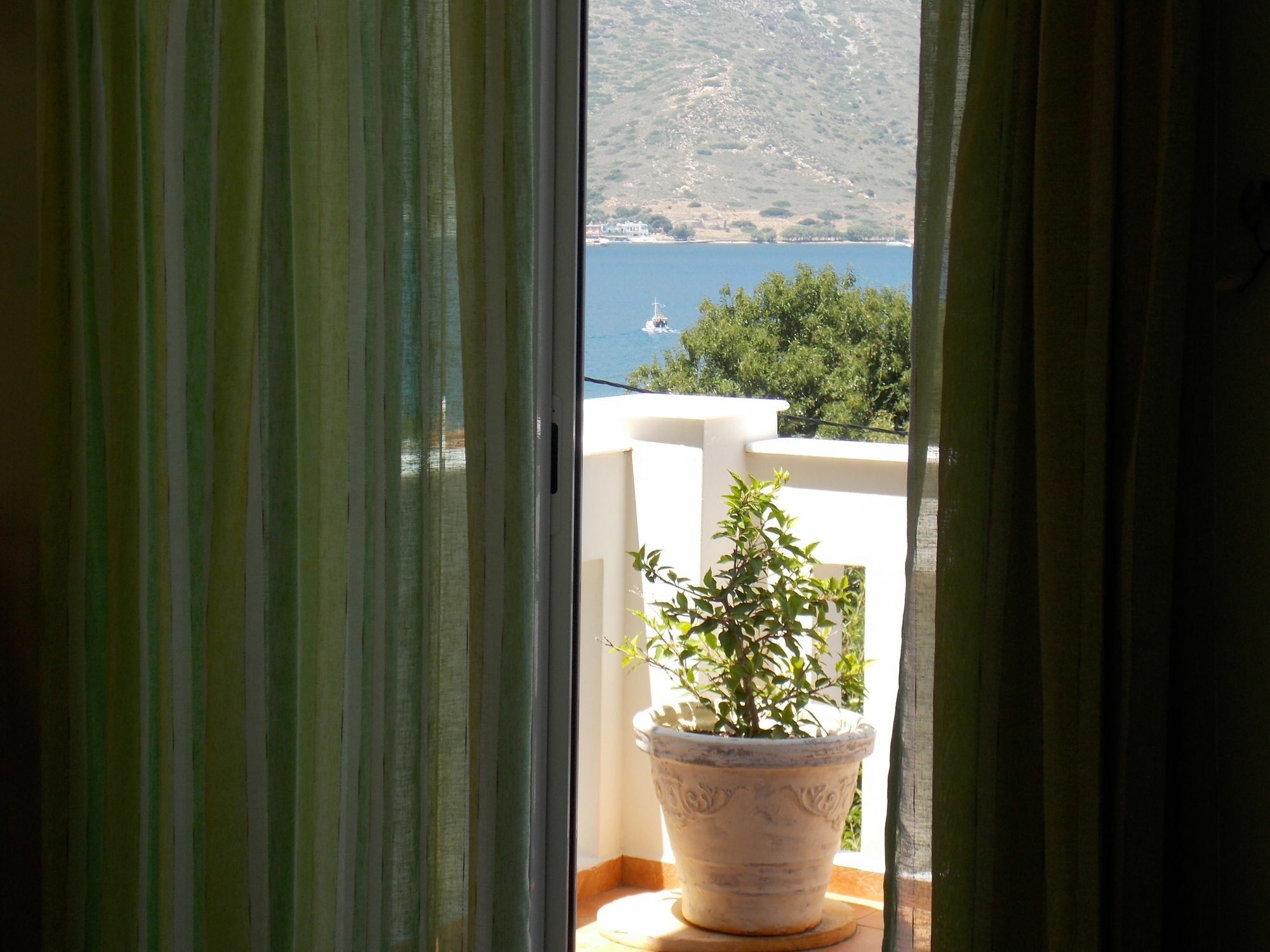 Myrties Boutique Apartments Masouri Exteriör bild